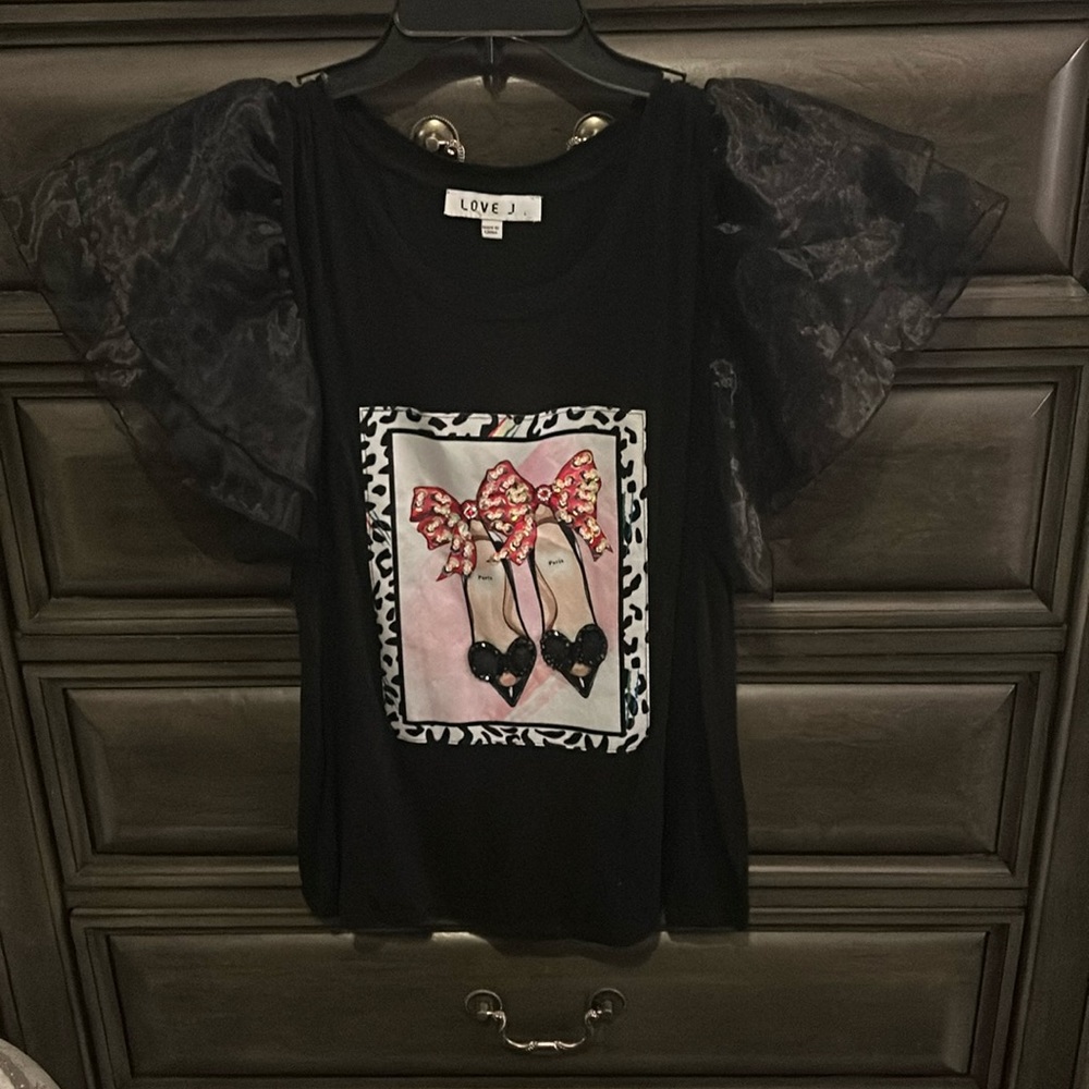 Lovely, comfortable T-shirt size large